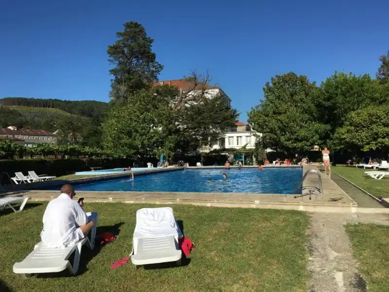 Zona de baños termales del Balneario Acuña
