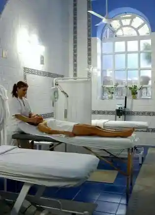 Instalaciones hoteleras del Balneario Alange