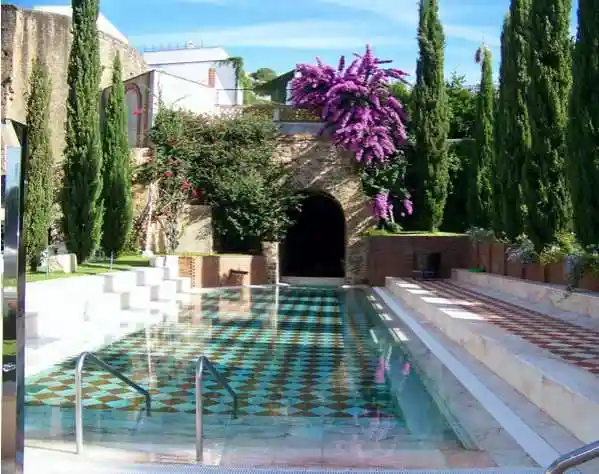 Experiencia termal en el Balneario Alange
