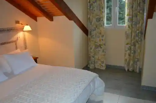 Zona de relajación del Balneario Alceda