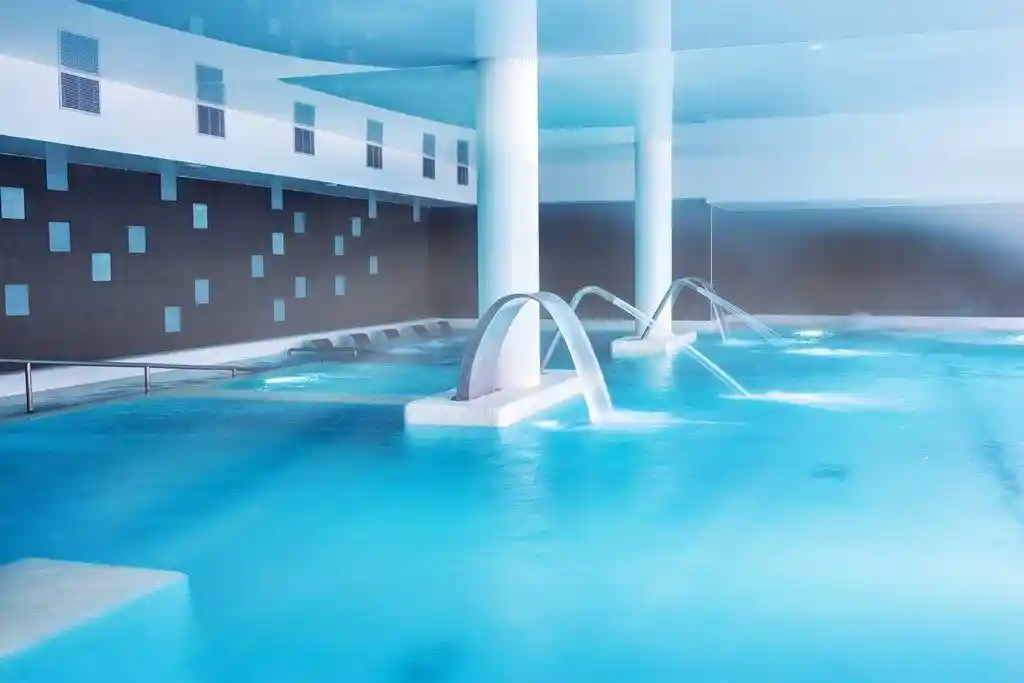 Instalaciones exteriores del balneario