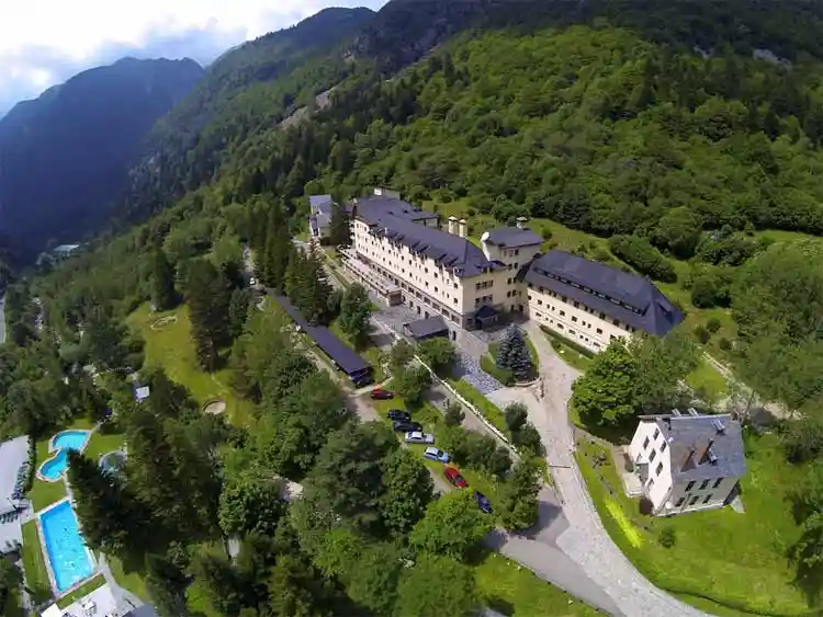 Instalaciones del balneario